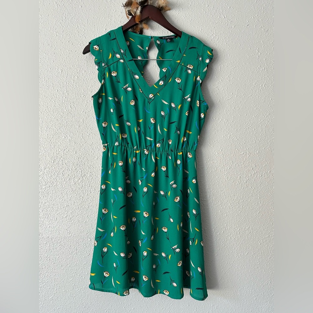 41 Hawthorn Green Floral Scallop Detail Mini Dress Women’s Size M Casual Flowy